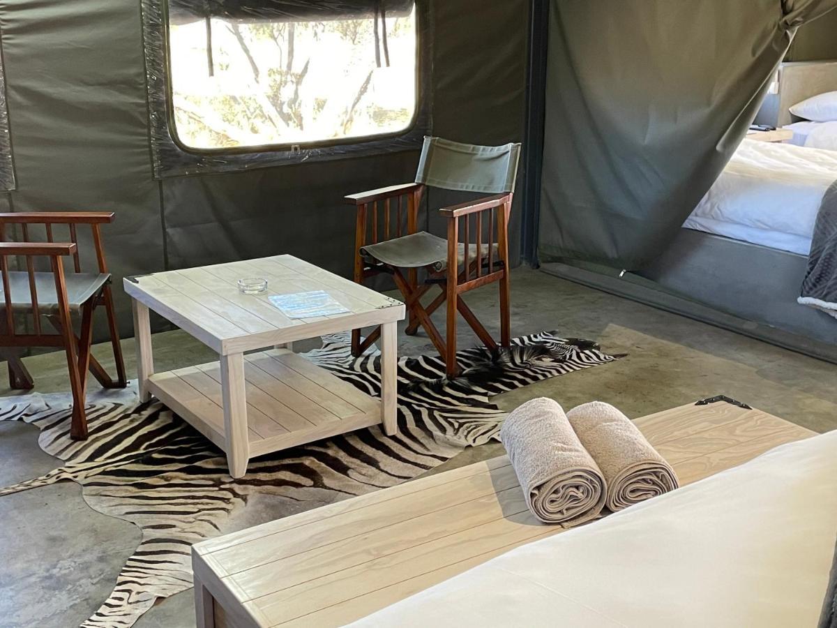 Newburg & Luxury Bush Tents, Elements Private Golf Reserve *