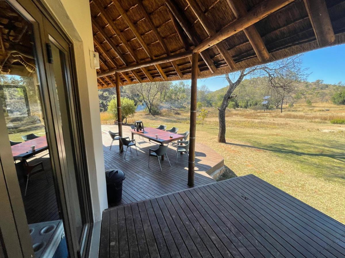 Newburg & Luxury Bush Tents, Elements Private Golf Reserve Moheme