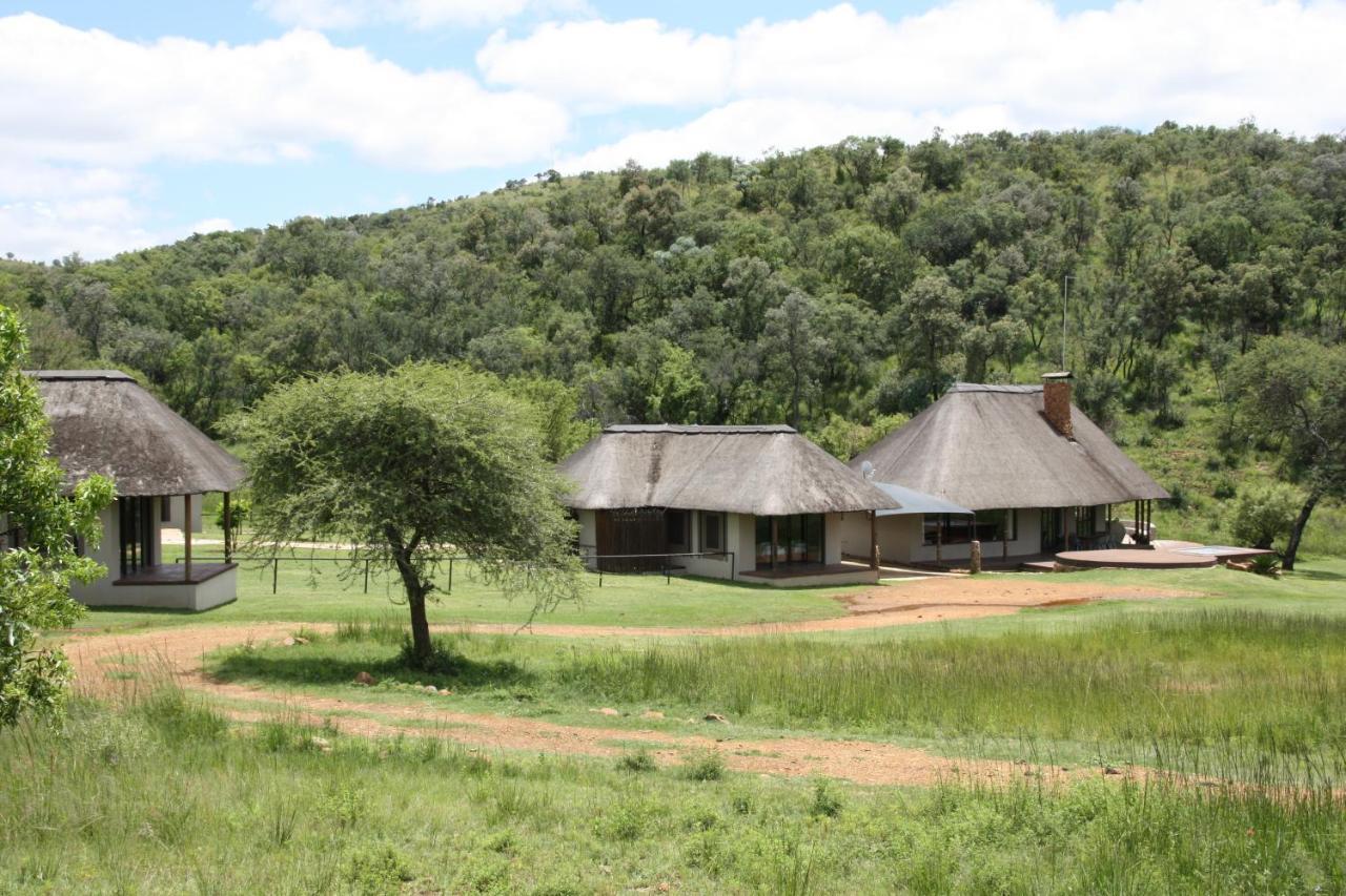 Newburg & Luxury Bush Tents, Elements Private Golf Reserve Luxe tent *