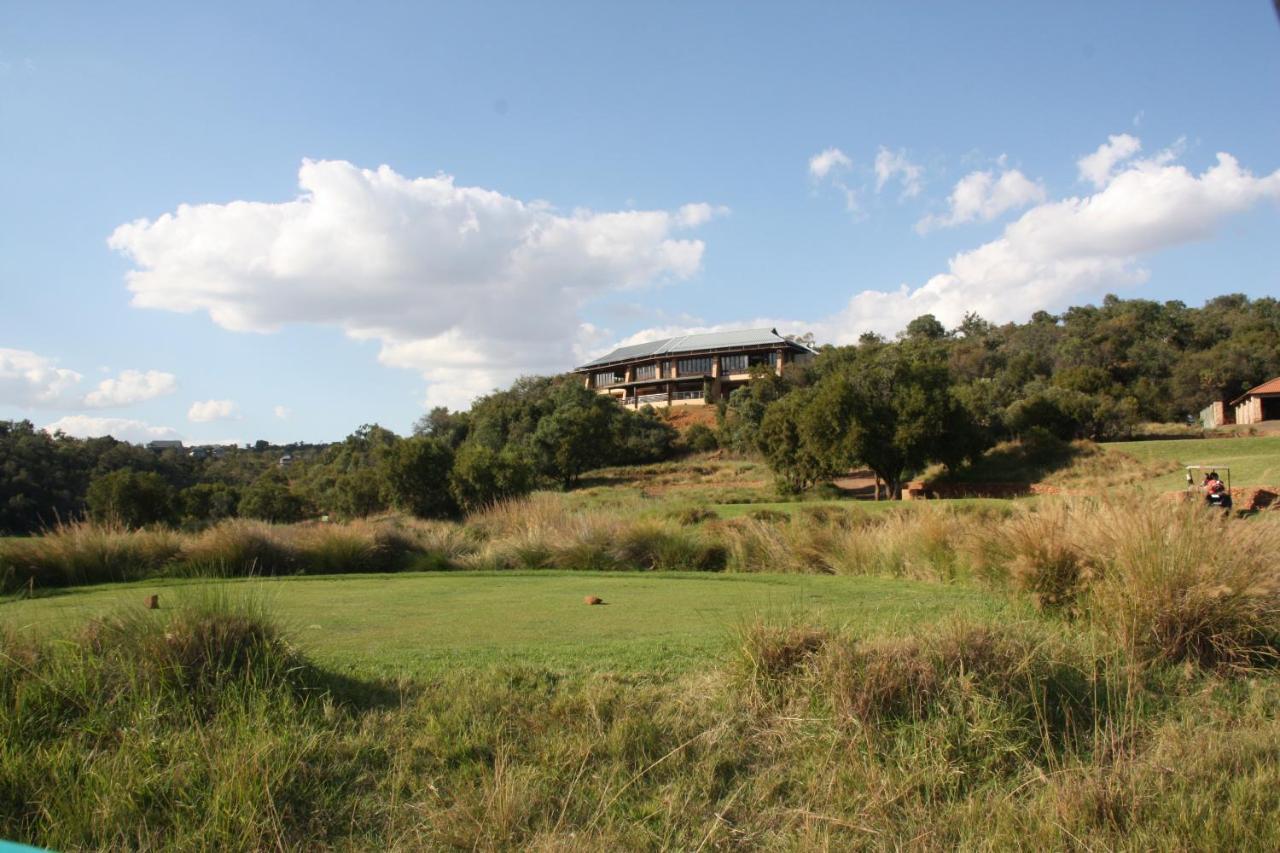 Newburg & Luxury Bush Tents, Elements Private Golf Reserve Luxe tent *