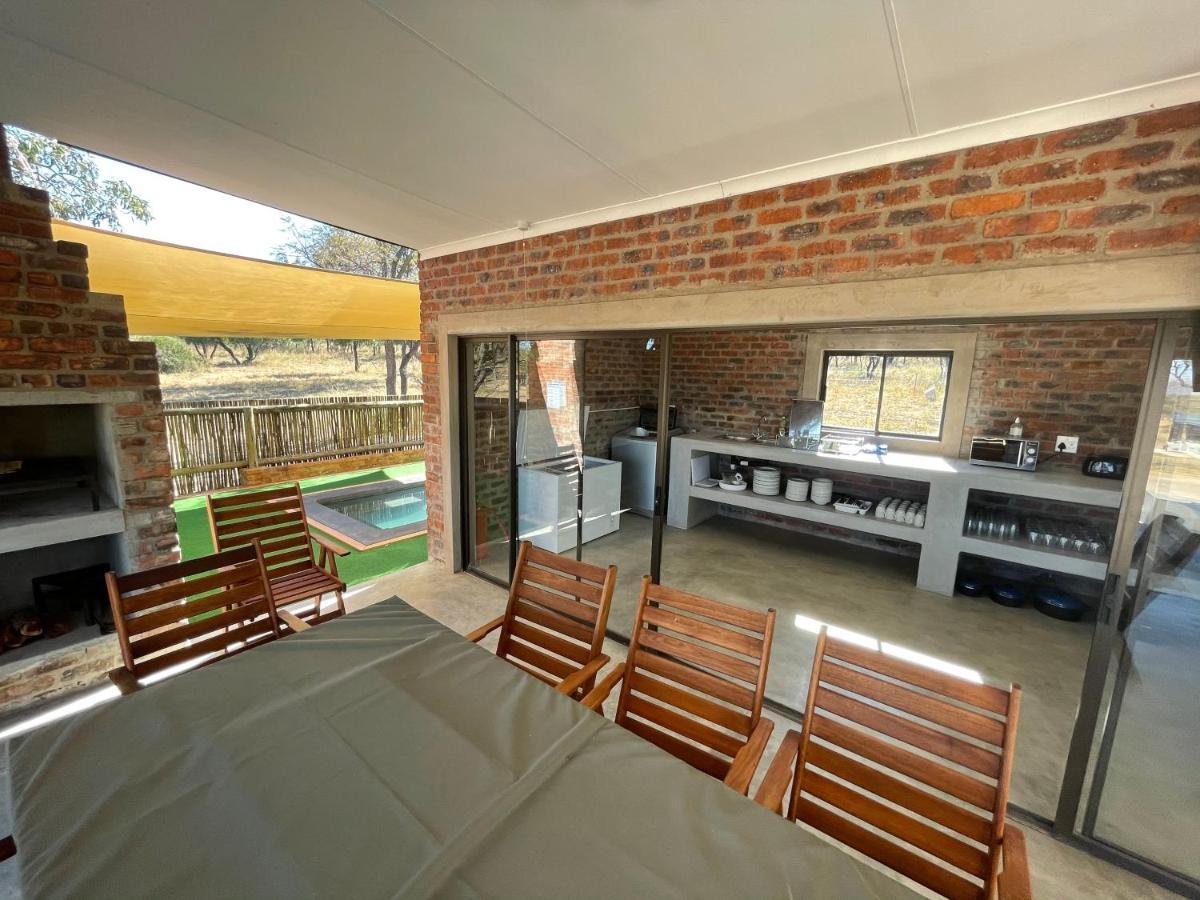 Luxe tent Newburg & Luxury Bush Tents, Elements Private Golf Reserve